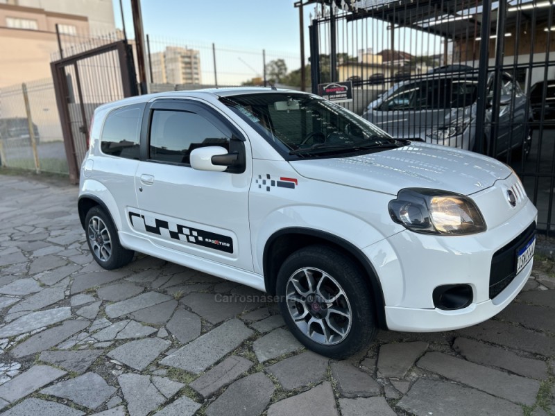 UNO 1.4 EVO SPORTING 8V FLEX 2P MANUAL - 2012 - CAXIAS DO SUL