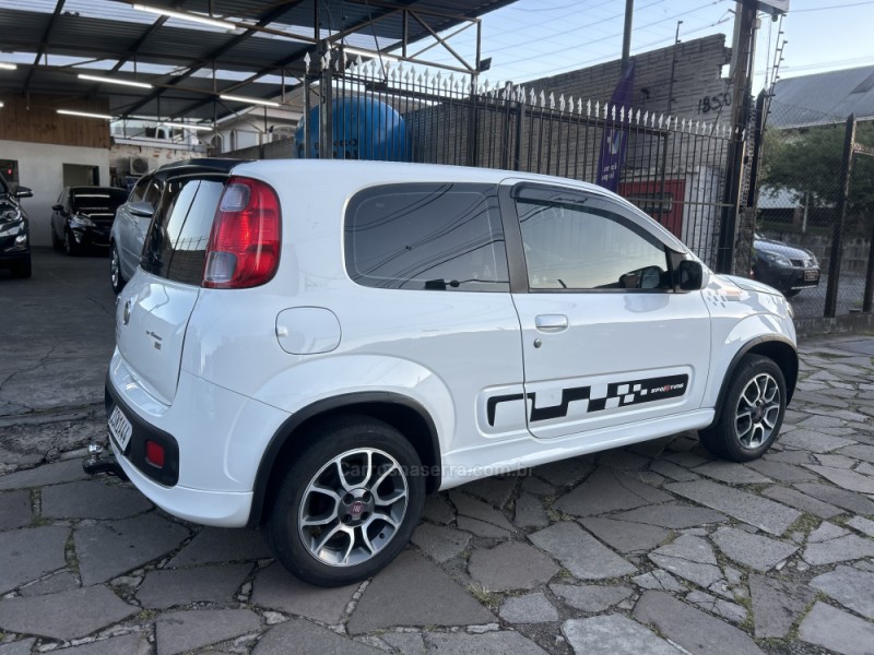 UNO 1.4 EVO SPORTING 8V FLEX 2P MANUAL - 2012 - CAXIAS DO SUL