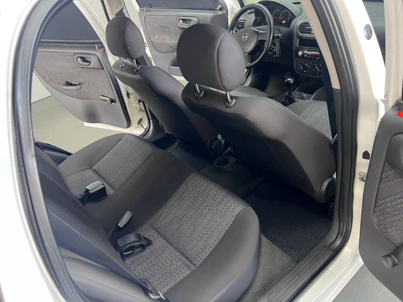 CORSA 1.4 MPFI MAXX 8V FLEX 4P MANUAL - 2008 - CAXIAS DO SUL