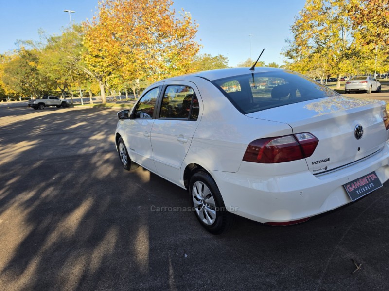 VOYAGE 1.0 MI COMFORTLINE 8V FLEX 4P MANUAL - 2013 - BENTO GONçALVES