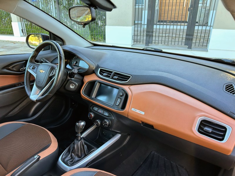 ONIX 1.4 MPFI ACTIV 8V FLEX 4P MANUAL - 2018 - BENTO GONçALVES