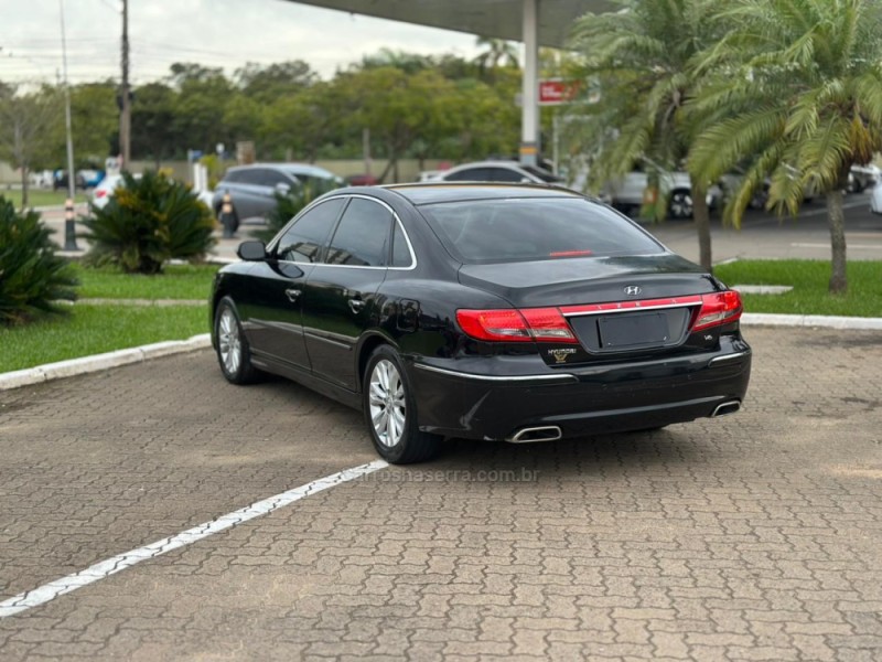 AZERA 3.0 MPFI GLS V6 24V GASOLINA 4P AUTOMÁTICO - 2011 - IVOTI