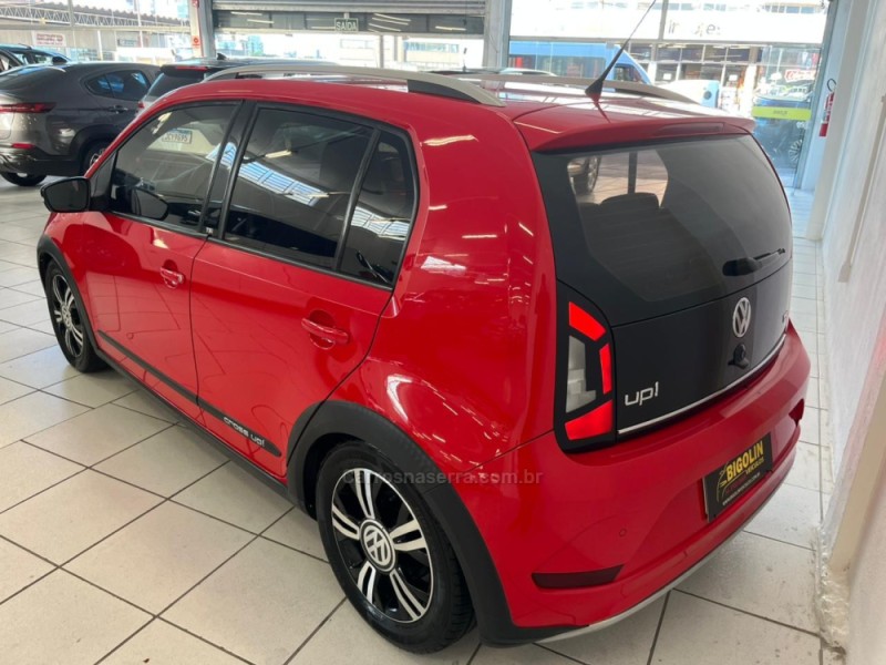 UP 1.0 TSI CROSS 12V FLEX 4P MANUAL - 2018 - BENTO GONçALVES