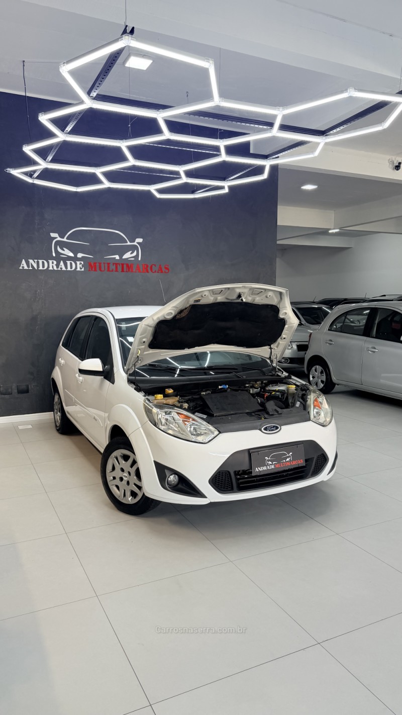 FIESTA 1.6 SE HATCH 16V FLEX 4P MANUAL - 2014 - CAXIAS DO SUL