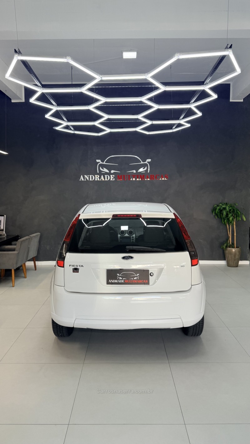 FIESTA 1.6 SE HATCH 16V FLEX 4P MANUAL - 2014 - CAXIAS DO SUL