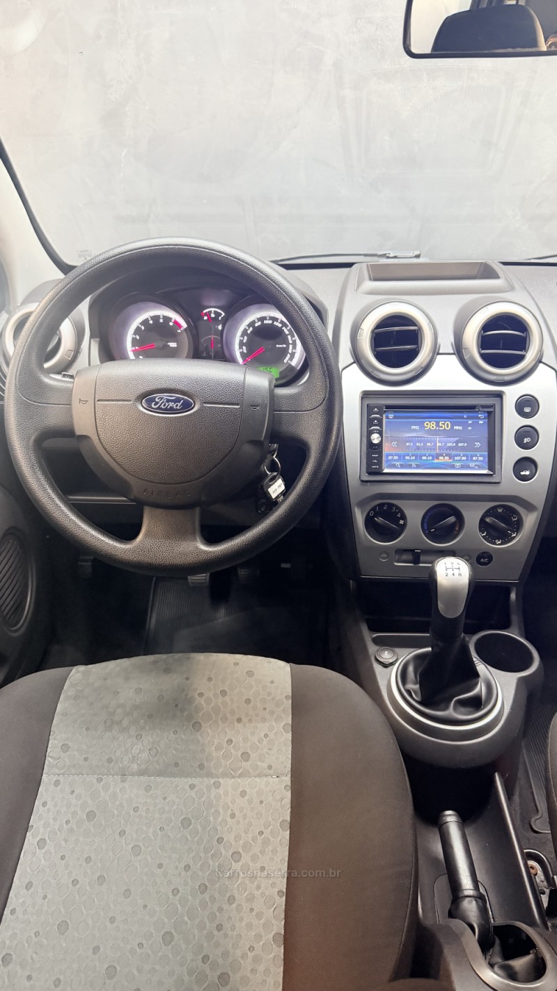 FIESTA 1.6 SE HATCH 16V FLEX 4P MANUAL - 2014 - CAXIAS DO SUL