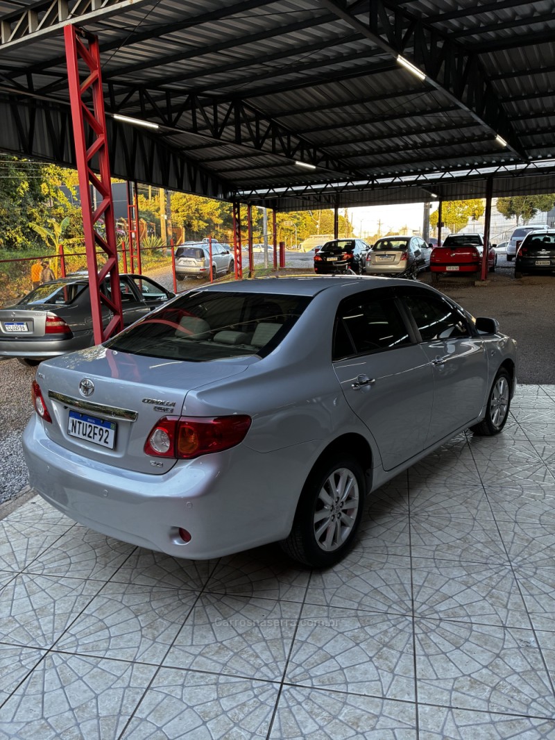 COROLLA 2.0 ALTIS PREMIUM 16V FLEX 4P AUTOMÁTICO - 2011 - CAXIAS DO SUL