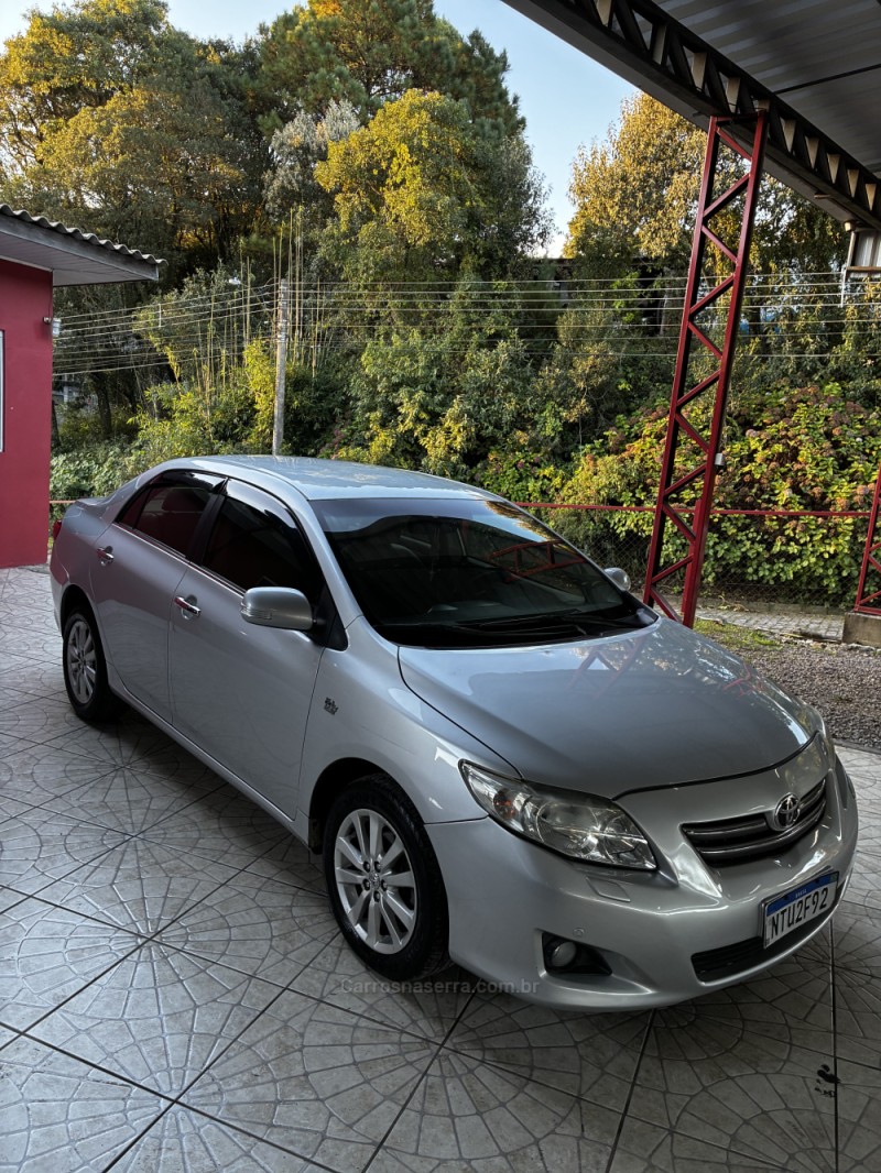 COROLLA 2.0 ALTIS PREMIUM 16V FLEX 4P AUTOMÁTICO - 2011 - CAXIAS DO SUL