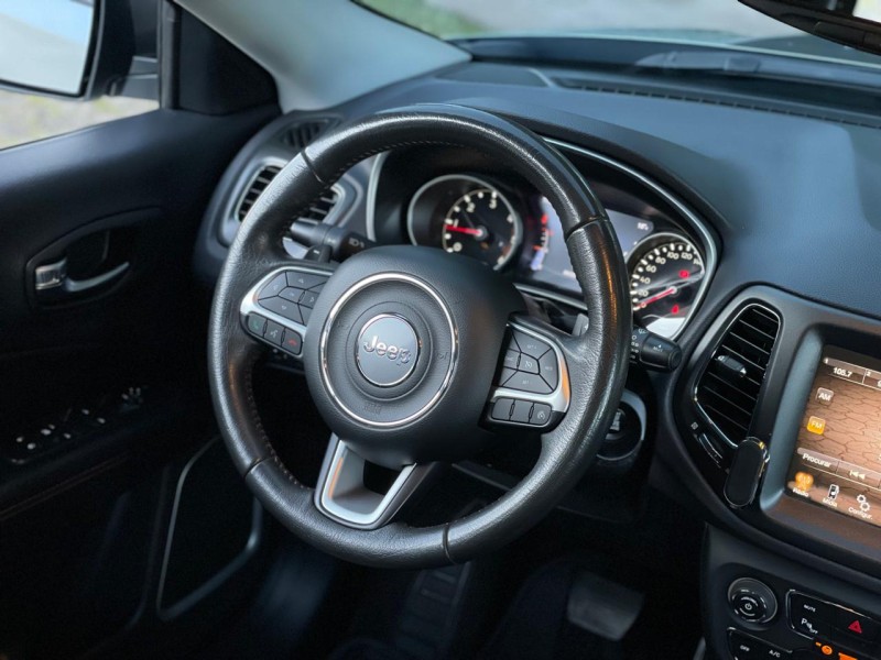 COMPASS 2.0 16V DIESEL TRAILHAWK 4X4 AUTOMÁTICO - 2017 - FARROUPILHA