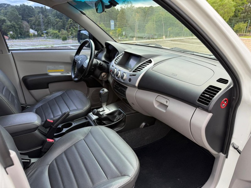 L200 TRITON 3.2 HPE 4X4 CD 16V TURBO INTERCOOLER DIESEL 4P AUTOMÁTICO - 2015 - CAXIAS DO SUL