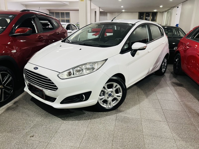 fiesta 1.5 se hatch 16v flex 4p manual 2014 caxias do sul