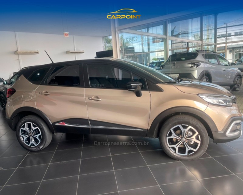 CAPTUR 1.3 ICONIC 16V TURBO FLEX 4P AUTOMÁTICO - 2024 - CAXIAS DO SUL