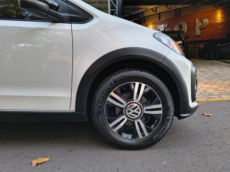 UP 1.0 TSI XTREME UP 12V FLEX 4P MANUAL - 2021 - DOIS IRMãOS