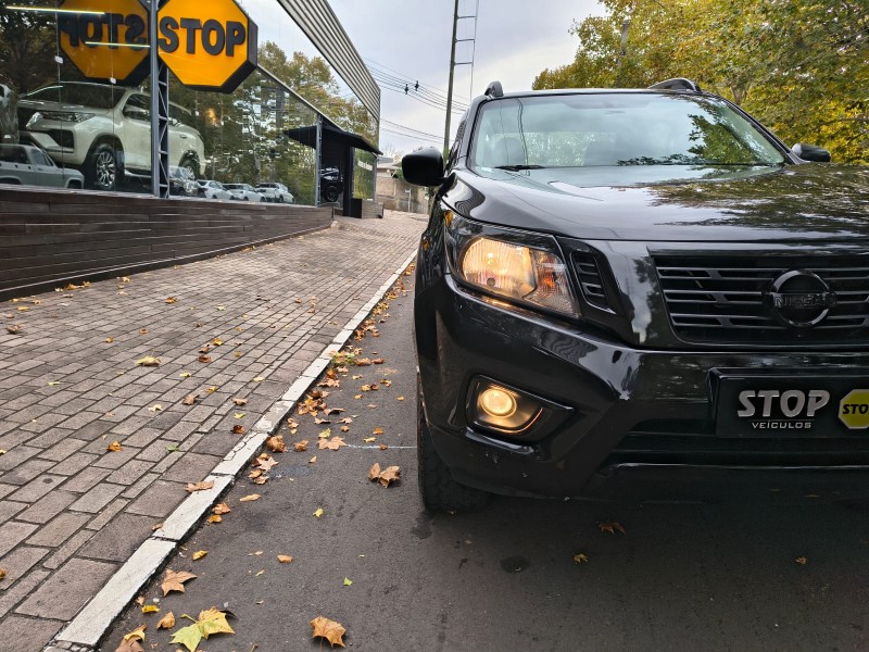 FRONTIER 2.3 ATTACK 4X4 CD BI-TURBO DIESEL 4P AUTOMÁTICO - 2021 - DOIS IRMãOS