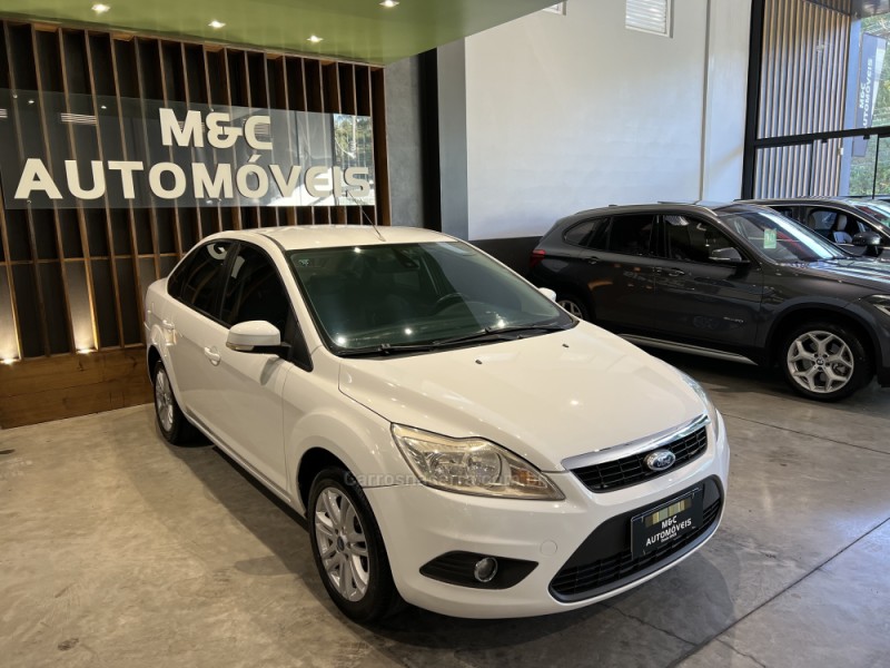 FOCUS 2.0 GLX SEDAN 16V FLEX 4P MANUAL - 2012 - CAXIAS DO SUL