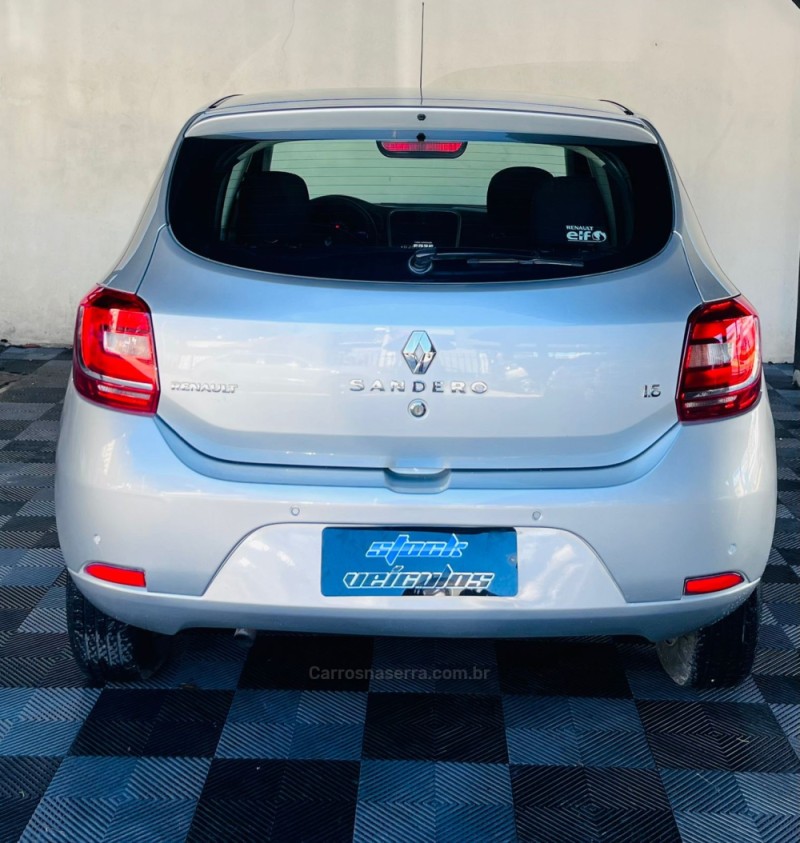 SANDERO 1.6 EXPRESSION 8V FLEX 4P MANUAL - 2017 - NOVO HAMBURGO