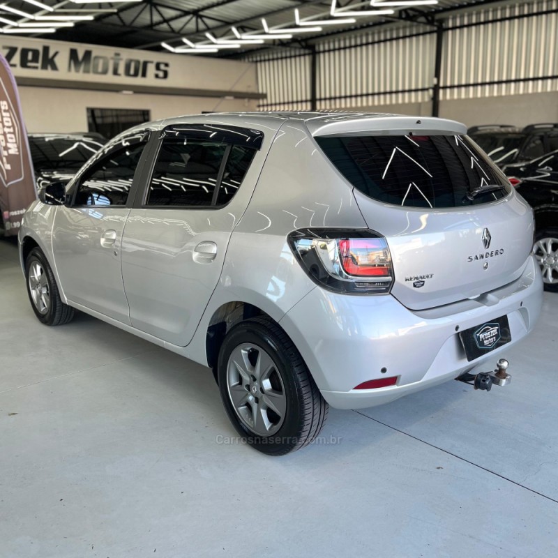 SANDERO 1.0 EXPRESSION 12V FLEX 4P MANUAL - 2018 - CANOAS