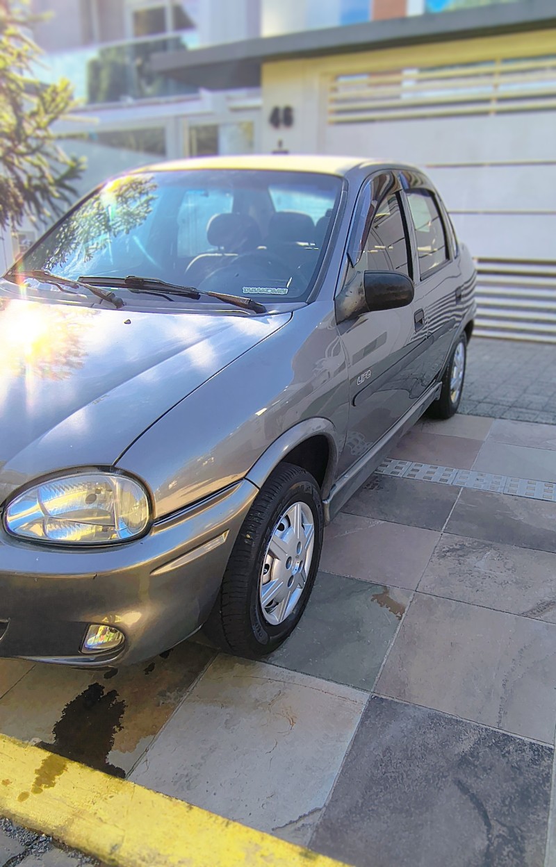 CLASSIC 1.0 MPFI 8V GASOLINA 4P MANUAL - 2005 - FARROUPILHA
