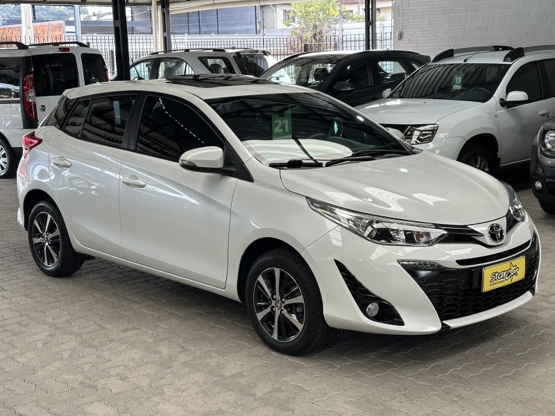 YARIS 1.5 XLS CONNECT 16V FLEX 4P AUTOMÁTICO - 2021 - CAXIAS DO SUL
