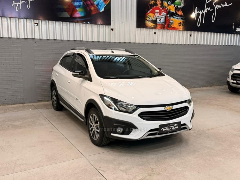 ONIX 1.4 MPFI ACTIV 8V FLEX 4P AUTOMÁTICO - 2018 - CAXIAS DO SUL