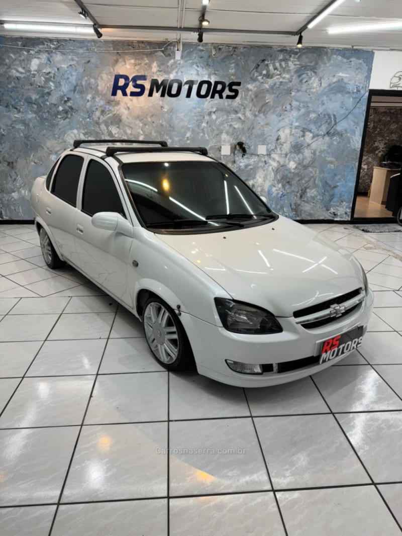 CLASSIC 1.0 MPFI VHCE 8V FLEX 4P MANUAL - 2013 - CAXIAS DO SUL