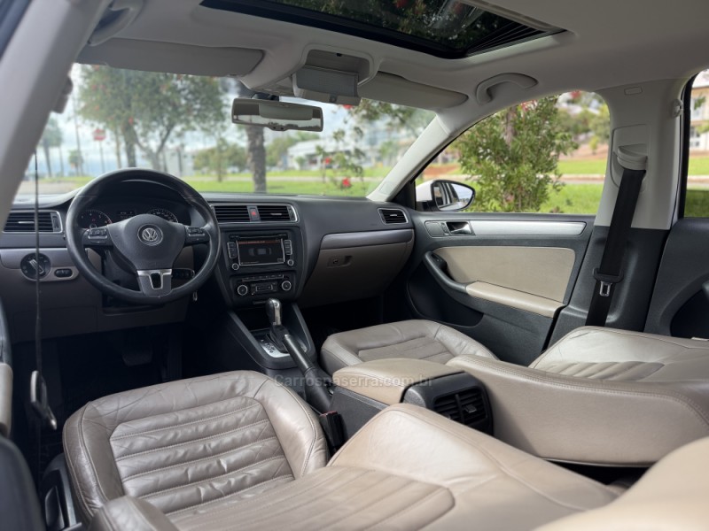JETTA 2.0 TSI HIGHLINE 200CV GASOLINA 4P TIPTRONIC - 2012 - CASCA