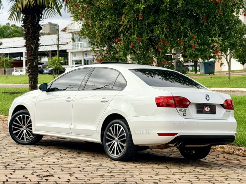 JETTA 2.0 TSI HIGHLINE 200CV GASOLINA 4P TIPTRONIC - 2012 - CASCA
