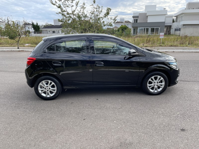 ONIX 1.4 MPFI LTZ 8V FLEX 4P MANUAL - 2013 - BENTO GONçALVES