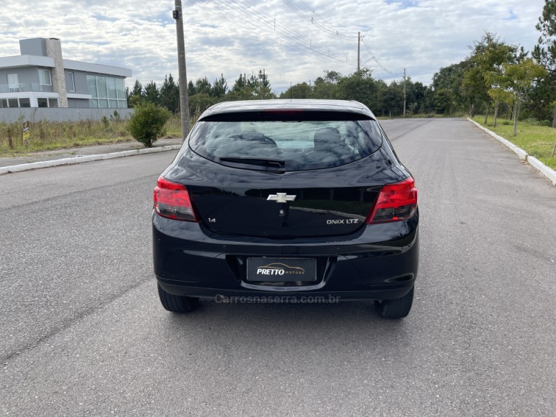 ONIX 1.4 MPFI LTZ 8V FLEX 4P MANUAL - 2013 - BENTO GONçALVES