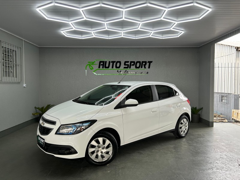 ONIX 1.4 MPFI LT 8V FLEX 4P MANUAL - 2015 - CAXIAS DO SUL