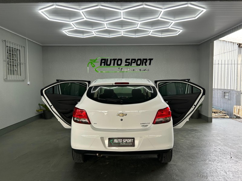 ONIX 1.4 MPFI LT 8V FLEX 4P MANUAL - 2015 - CAXIAS DO SUL