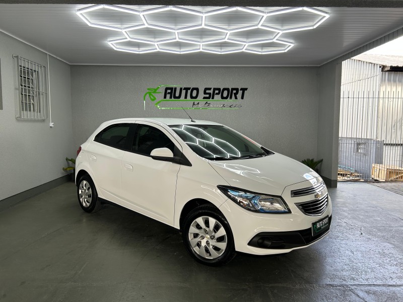 ONIX 1.4 MPFI LT 8V FLEX 4P MANUAL - 2015 - CAXIAS DO SUL
