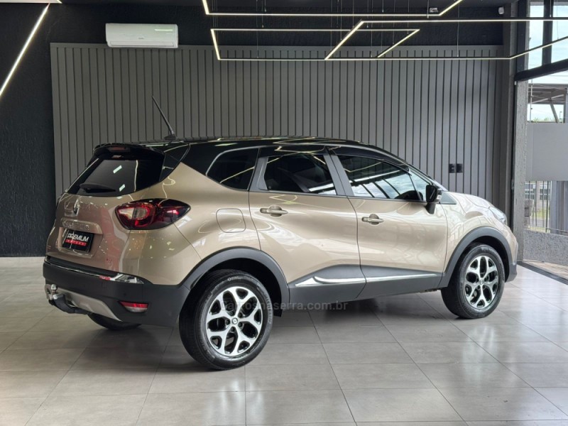 CAPTUR 1.3 INTENSE TURBO 16V FLEX 5P AUTOMÁTICO - 2023 - DOIS IRMãOS