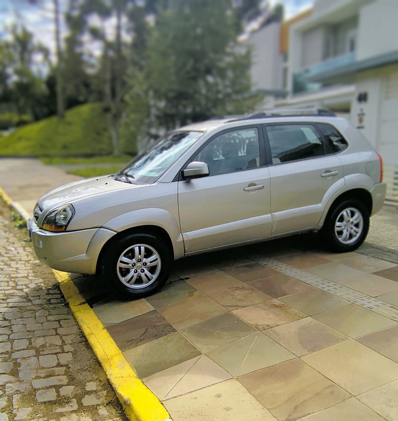 tucson 2.0 mpfi gl 16v 142cv 2wd gasolina 4p manual 2008 farroupilha