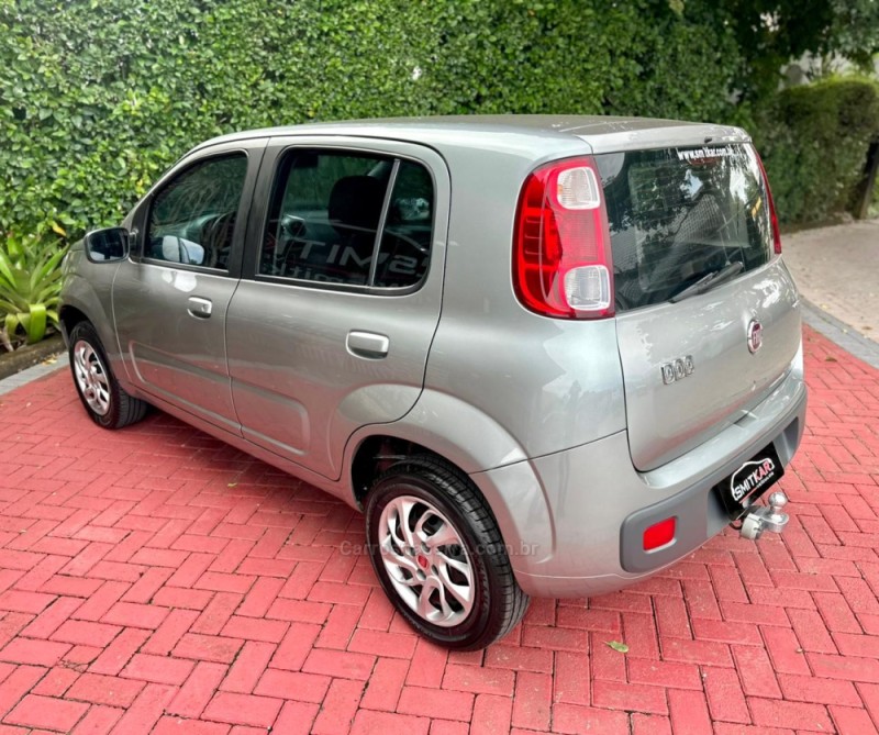 UNO 1.0 EVO VIVACE 8V FLEX 4P MANUAL - 2015 - ROLANTE