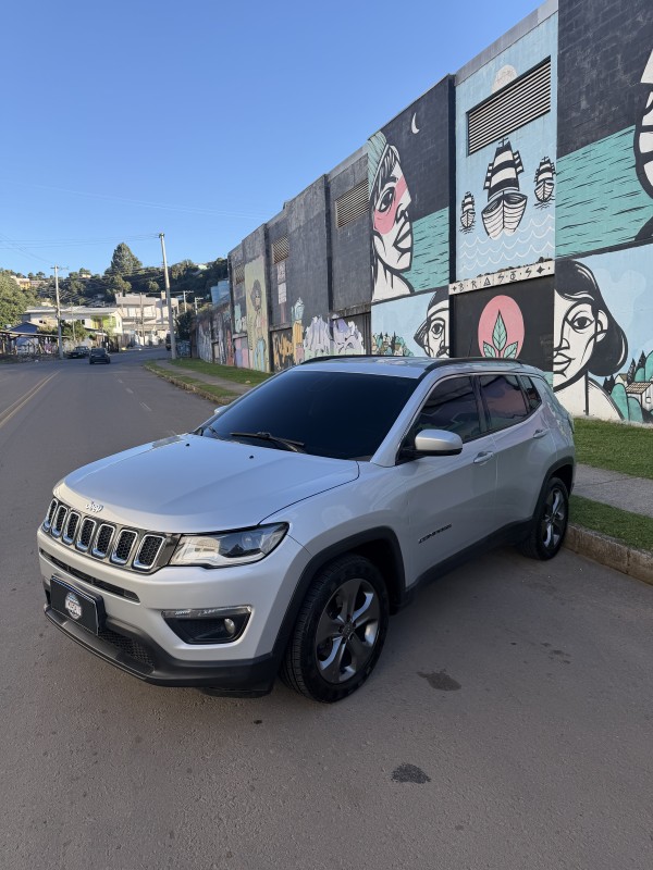 COMPASS 2.0 16V FLEX LONGITUDE AUTOMÁTICO - 2018 - CAXIAS DO SUL