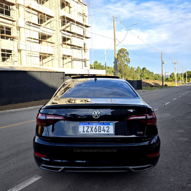 JETTA 1.4 R-LINE 250 16V TSI FLEX 4P AUTOMÁTICO - 2020 - CAXIAS DO SUL