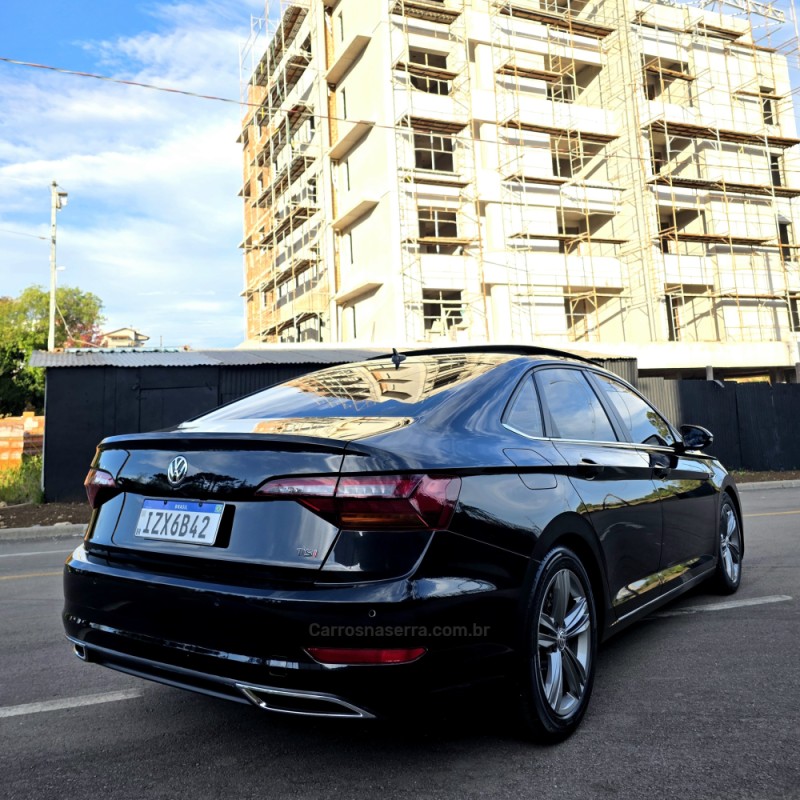 JETTA 1.4 R-LINE 250 16V TSI FLEX 4P AUTOMÁTICO - 2020 - CAXIAS DO SUL