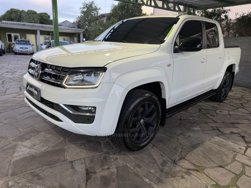 AMAROK 3.0 V6 TDI HIGHLINE CD DIESEL 4MOTION AUTOMÁTICO - 2021 - CAXIAS DO SUL