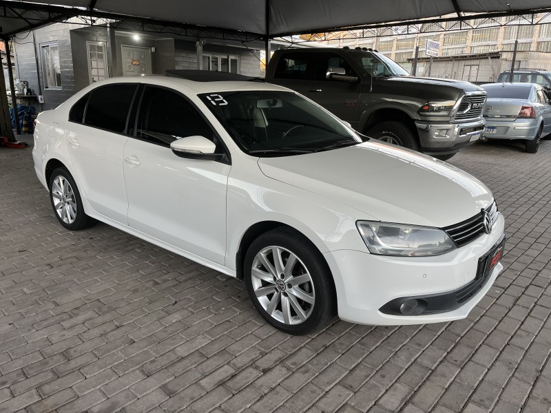 JETTA 2.0 COMFORTLINE FLEX 4P TIPTRONIC - 2013 - CAXIAS DO SUL