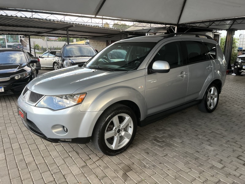 OUTLANDER 3.0 GT 4X4 V6 24V GASOLINA 4P AUTOMÁTICO