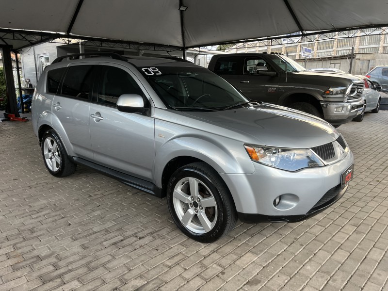 OUTLANDER 3.0 GT 4X4 V6 24V GASOLINA 4P AUTOMÁTICO - 2009 - CAXIAS DO SUL