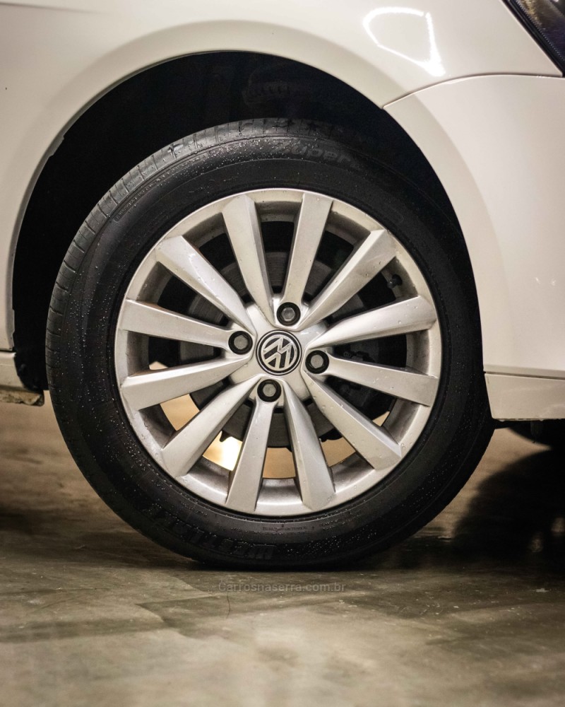 GOL 1.0 MI TRENDLINE 8V FLEX 4P MANUAL - 2015 - CAXIAS DO SUL