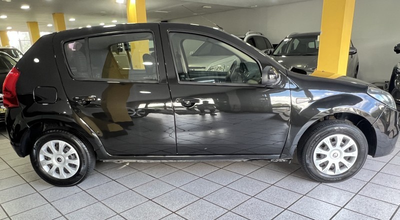 SANDERO 1.0 EXPRESSION 16V FLEX 4P MANUAL - 2014 - CAXIAS DO SUL