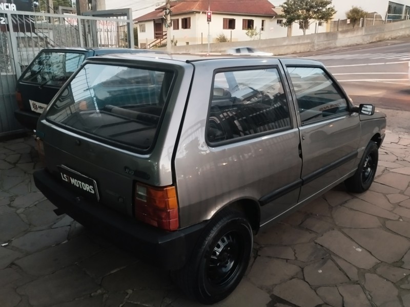 UNO 1.0 MILLE ELETRONIC 8V GASOLINA 2P MANUAL - 1992 - CAXIAS DO SUL