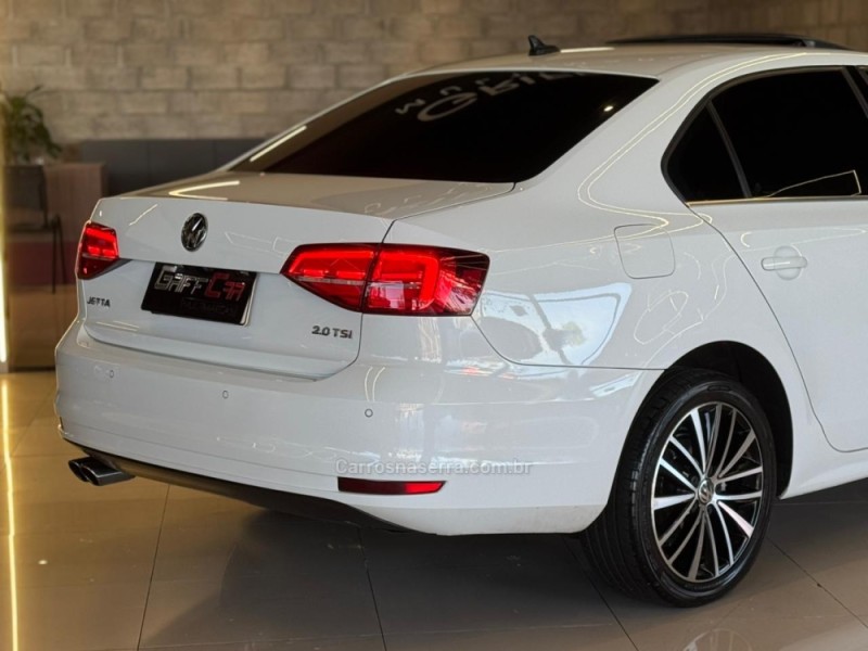JETTA 2.0 TSI HIGHLINE 200CV GASOLINA 4P TIPTRONIC - 2017 - DOIS IRMãOS