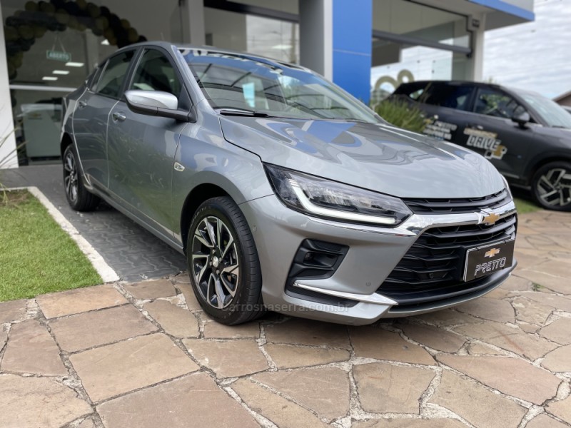 ONIX 1.0	PREMIER PLUS 12V TURBO FLEX 4P AUTOMÁTICO - 2026 - GUAPORé