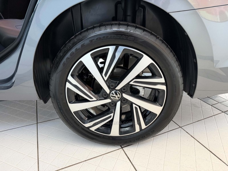 VIRTUS 1.0 200 TSI HIGHLINE AUTOMÁTICO - 2025 - PORTO ALEGRE