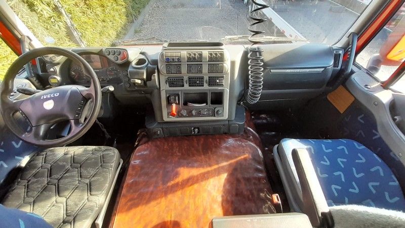 STRALIS HD 740-S42T 3 EIXOS - 2011 - CAXIAS DO SUL