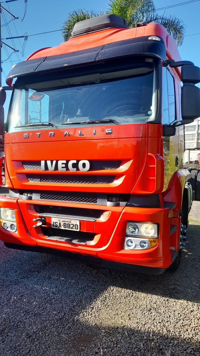 STRALIS HD 740-S42T 3 EIXOS - 2011 - CAXIAS DO SUL